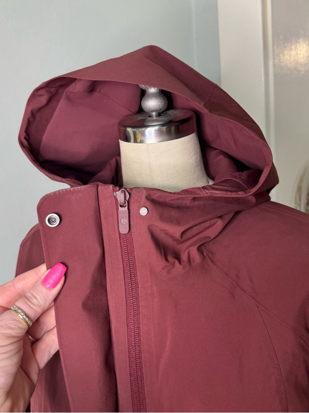 Lululemon Rain Rebel Jacket Waterproof Utility Jacket Red Merlot Size 6 Small - Picture 9 of 16